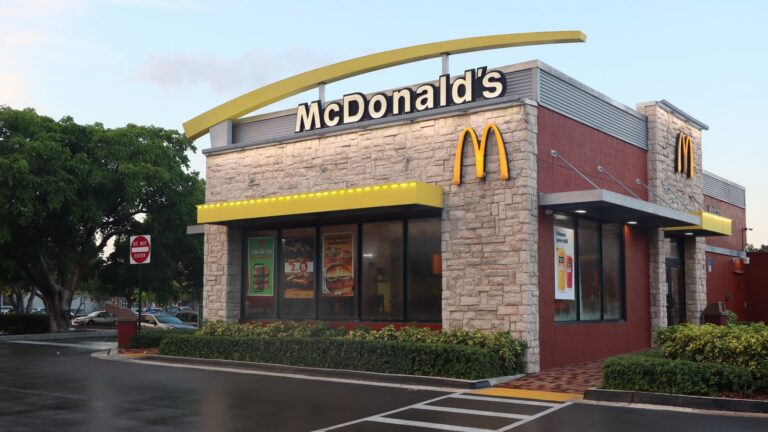 NNN Lease Explained: What Regular Investors Need to Know
